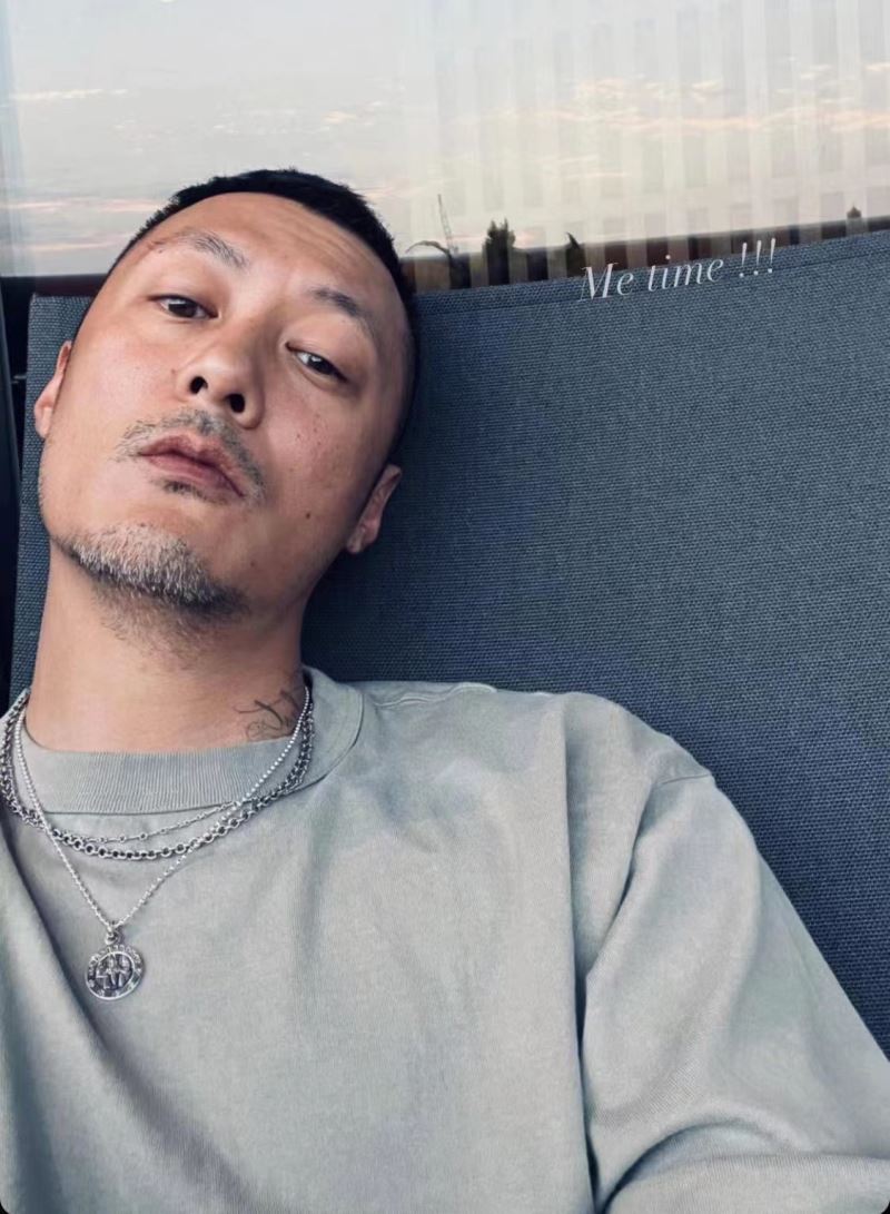 Ch*0me He**ts necklaces